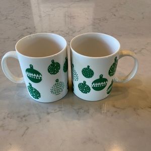 2016 Starbucks ornament mugs